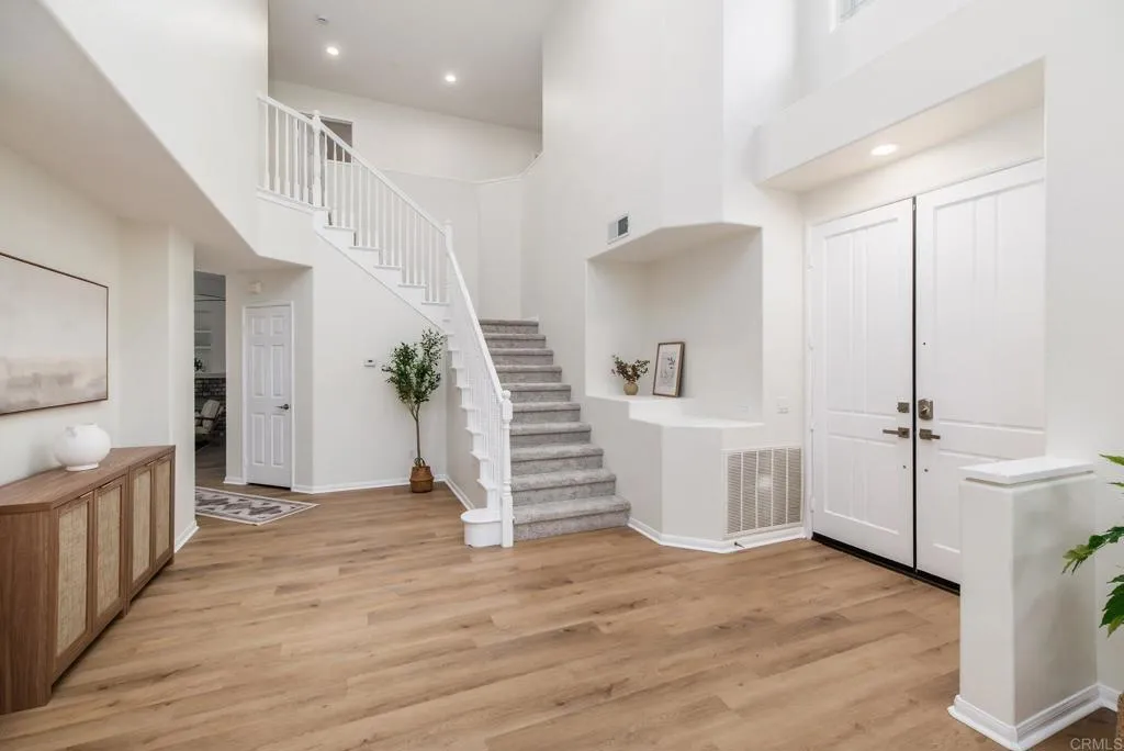 5010 Palmera Drive, Oceanside, California 92056 home-pic-1